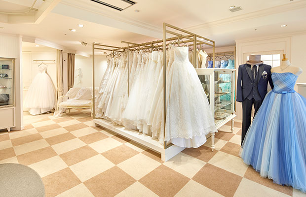 image:Rental Costume room