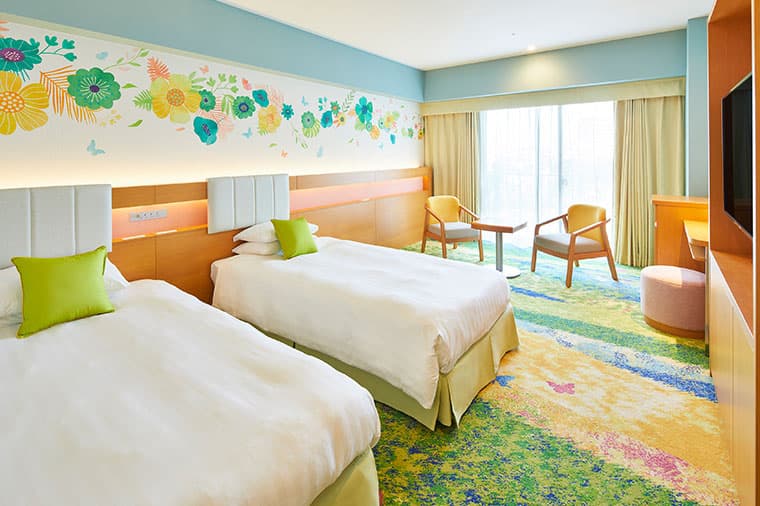 image:Universal Room