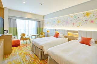 image:Rainbow Superior Room