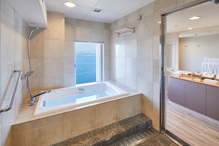 image:Nikko Grand Family Room