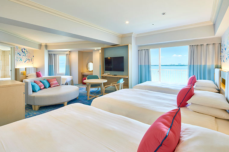 image:Rainbow Deluxe Family Room