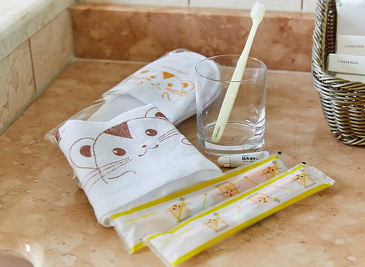 アメニティセット(歯ブラシ・ボディタオル・スリッパ)